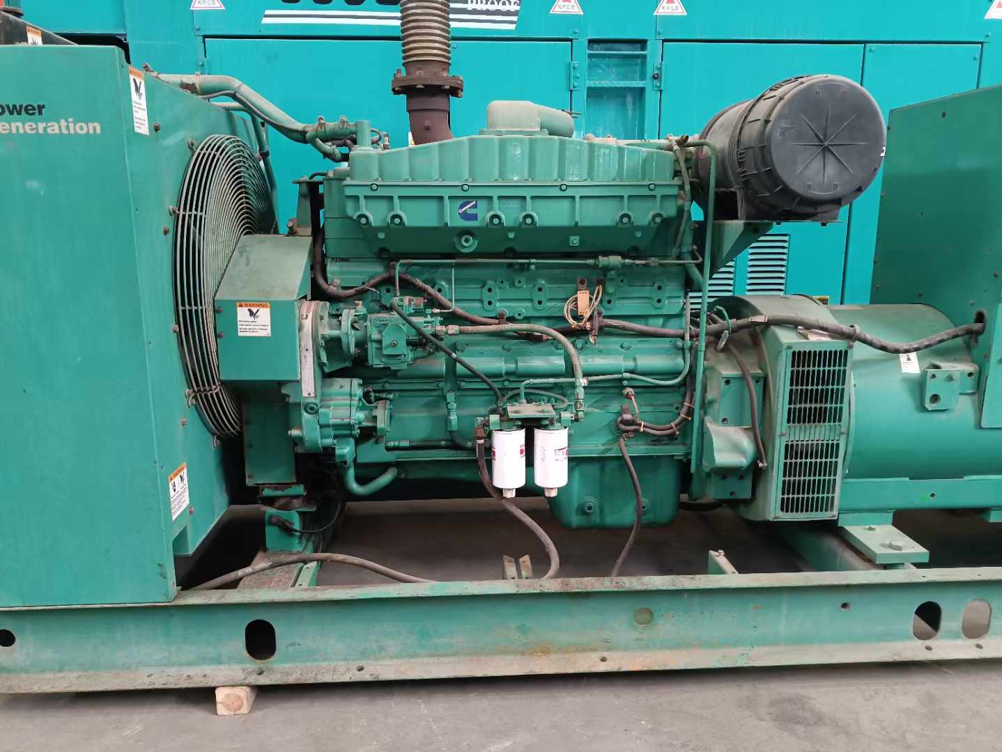 离石过载会对 600kW 柴油发电机组造成哪些损害？