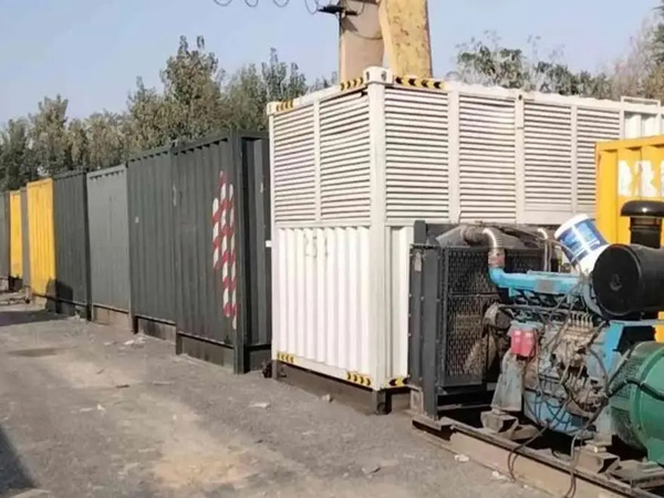 离石200KW柴油发电机机组每小时油耗是多少？